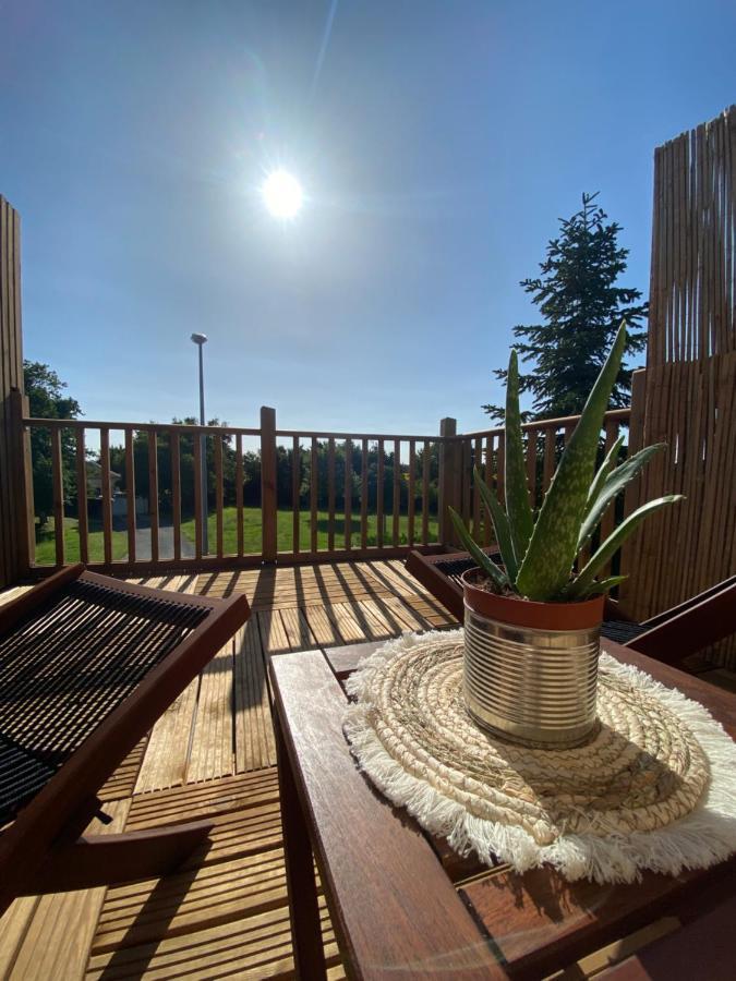 The Wood House, classée 2 **, Charente Maritime. Plassay Extérieur photo